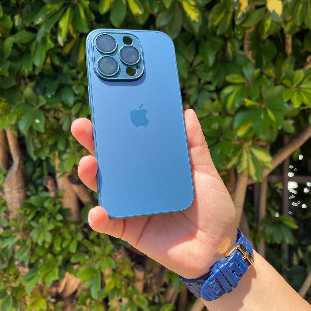 Glass Case Azul Océano iPhone 15ProMáx/16Pro/16ProMáx